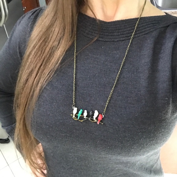 NEW💙💎BIRDS ON BRANCH NECKLACE💎💙BEAUTIFUL COLOR - Picture 2 of 8